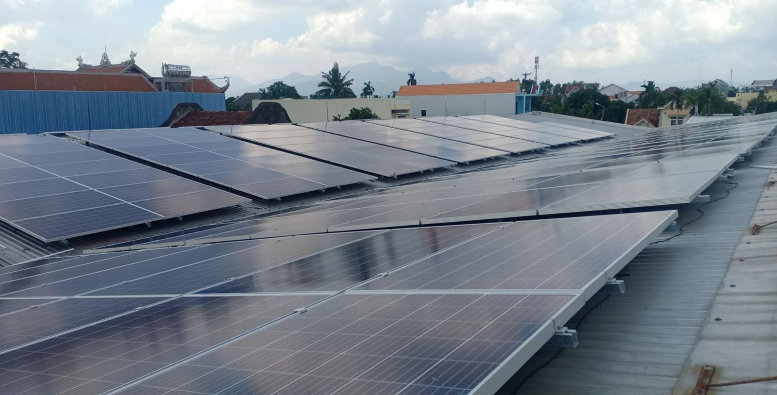 Thi công  lắp đặt điện mặt trời