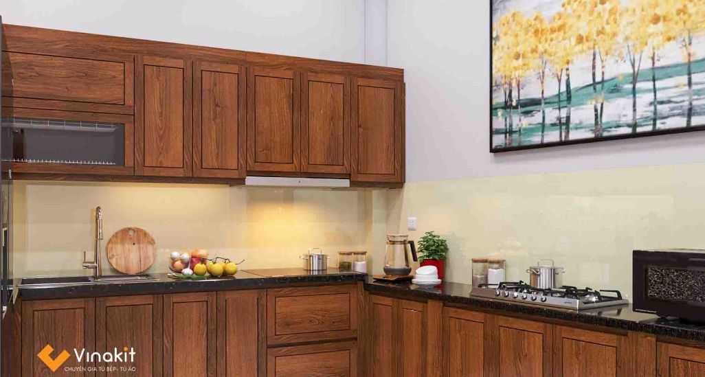 TỦ BẾP GỖ TẦN BÌ
