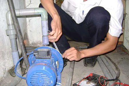 Sửa chữa máy bơm nước