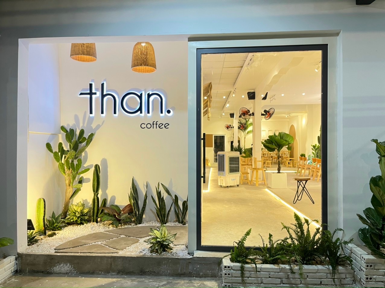 Thiết kế thi công quán cafe