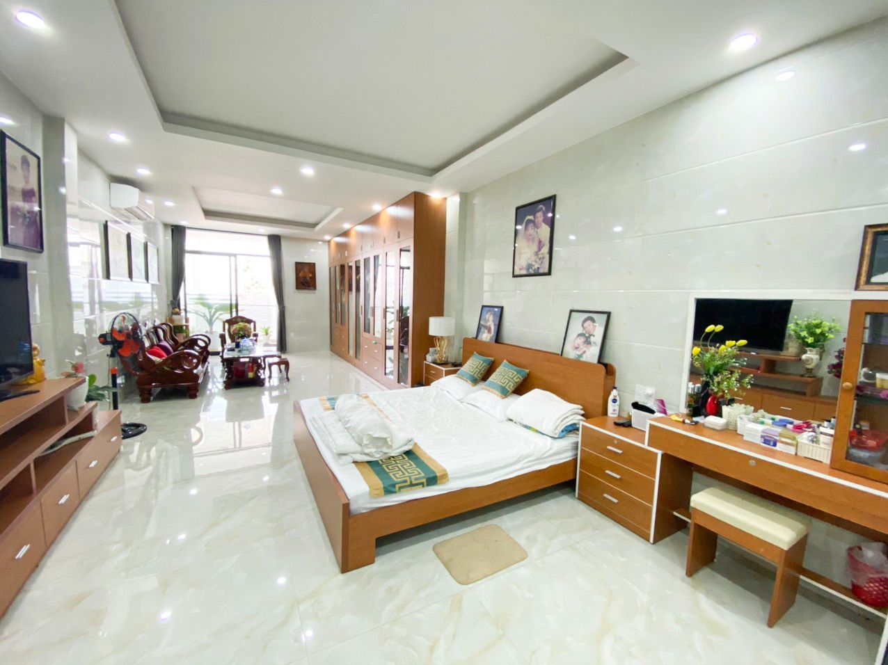 Giường ngủ 
