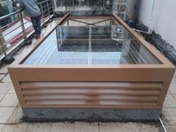 Giếng trời dạng trượt