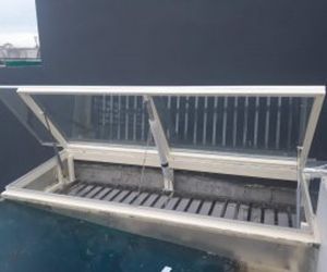  Giếng trời dạng lật
