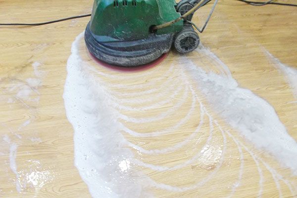 Phủ bóng sàn Vinyl