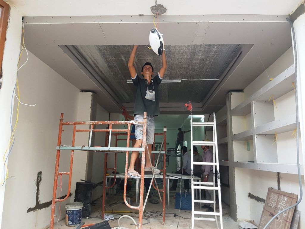 Thi công hệ thống điện nước