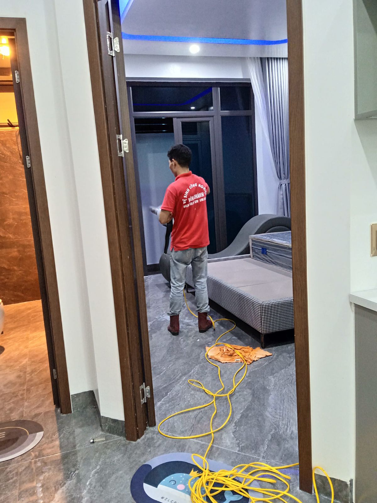 Vệ sinh nhà cửa