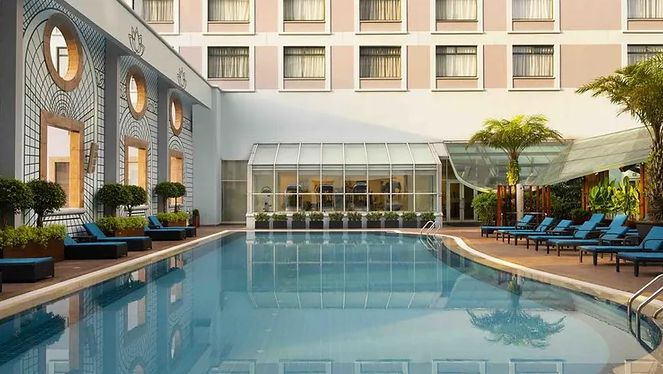  Sheraton Hotel 