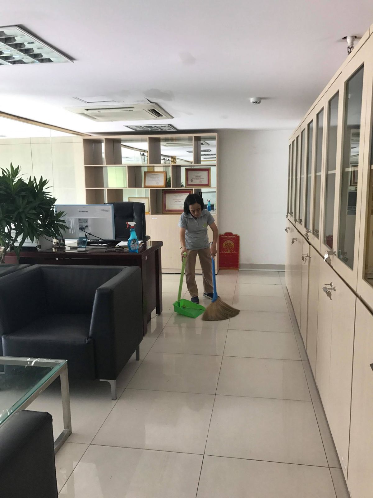 Dịch vụ vệ sinh ngân hàng