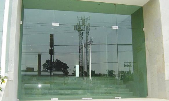 Cửa kính cường lực