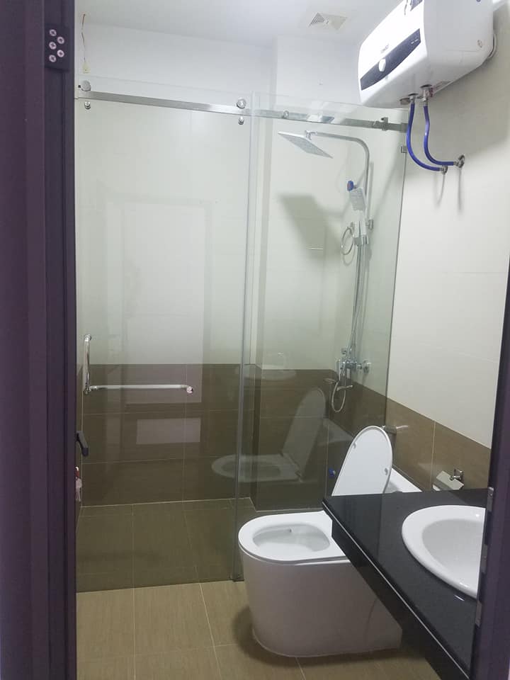 Thi công vách kính phòng tắm