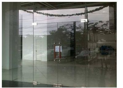 Cửa kính cường lực