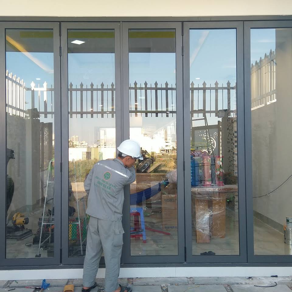 Lắp đặt cửa nhôm