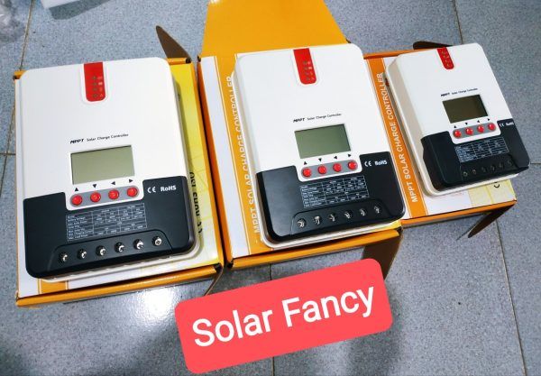  Sạc năng lượng mặt trời