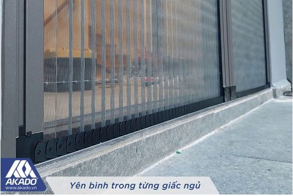 Cửa lưới không ray