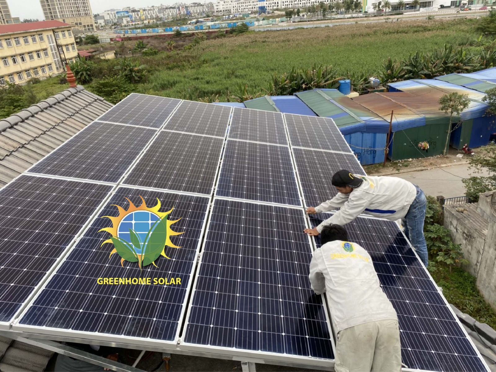 Thi công lắp đặt điện mặt trời áp mái
