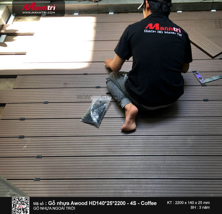 Lắp sàn gỗ ngoài trời