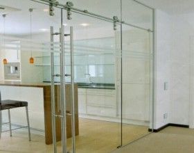 Cửa kính cường lực