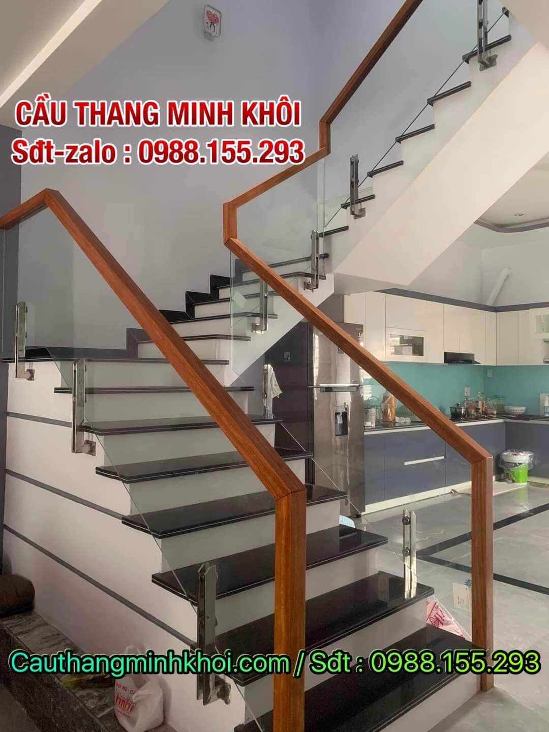 Cầu thang kính