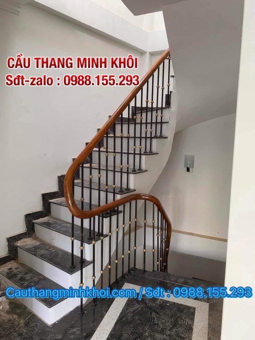 Cầu thang sắt