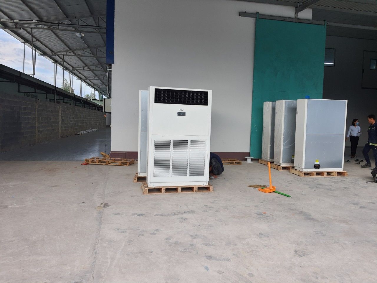 Lắp đặt máy lạnh