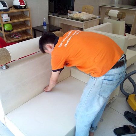 Dịch vụ vệ sinh ghế sofa giặt thảm rèm