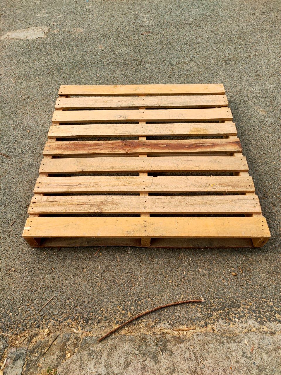 Pallet gỗ
