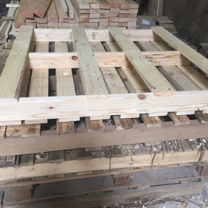 Pallet gỗ
