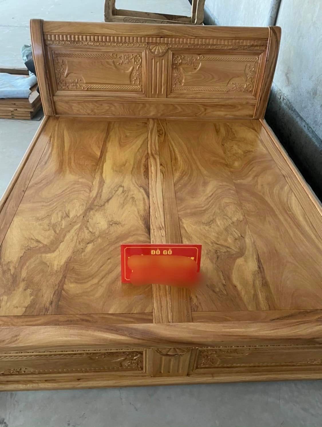 Giường ngủ