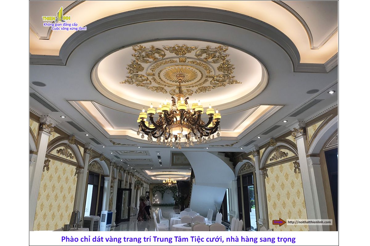 Thi công phào chỉ dát vàng