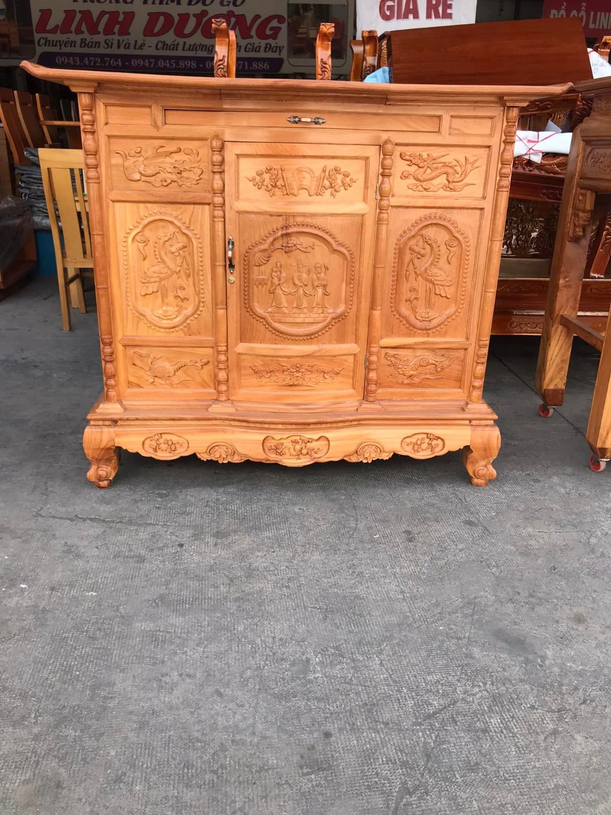 Tủ thờ
