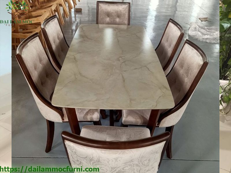 Bộ bàn ghế gỗ khách sạn