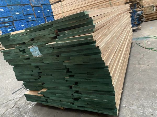 Gỗ ash  tần bì 