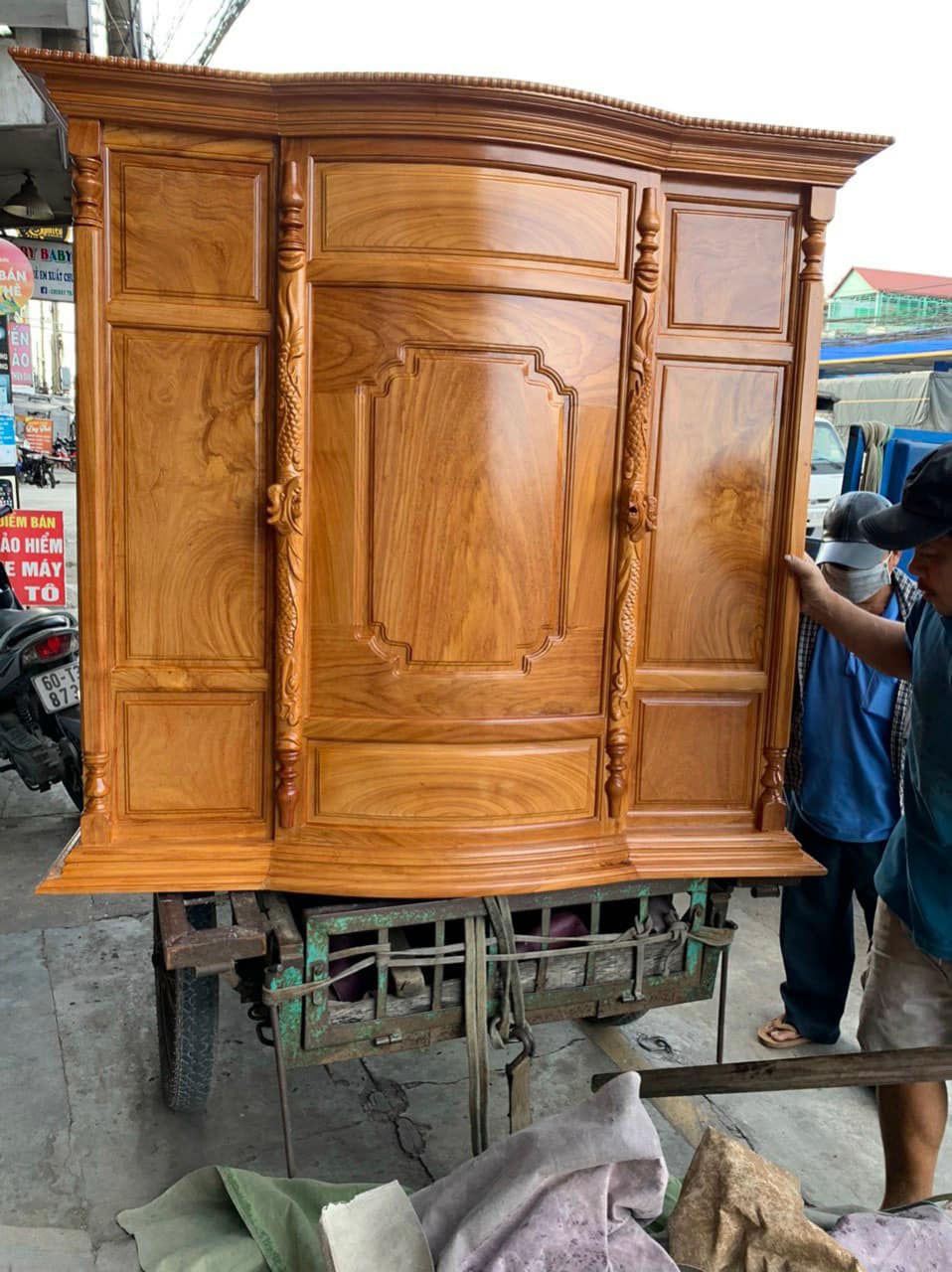 Tủ thờ