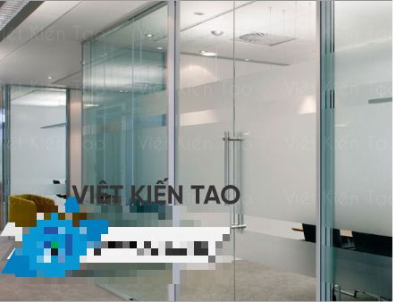Thi công vách kính cường lực