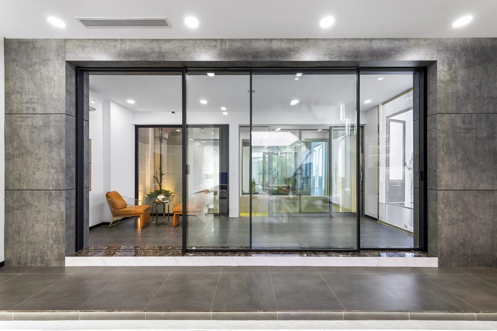 Cửa kính cường lực