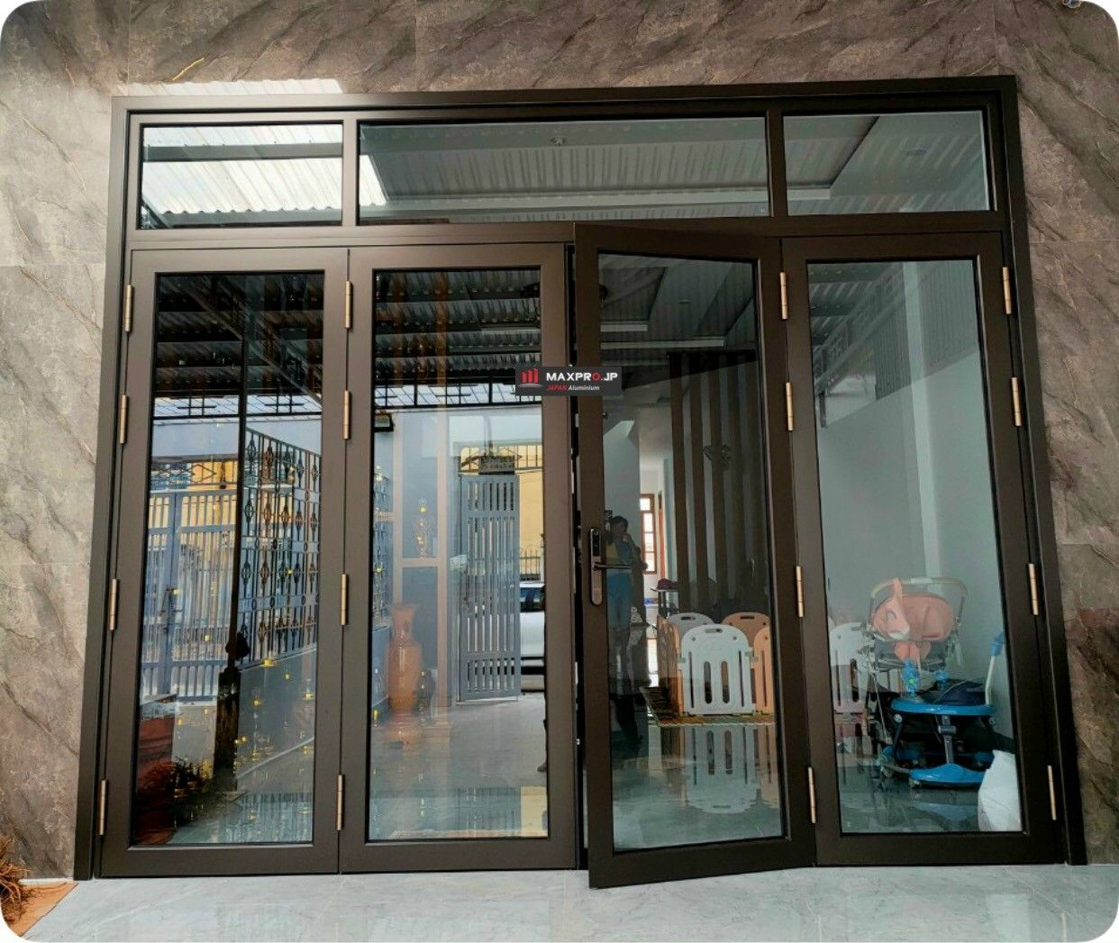 Cửa nhôm