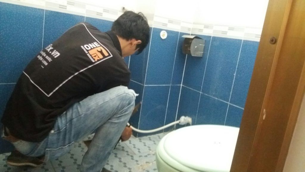 Sửa chữa đường nước