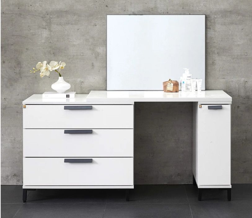 DT026  BÀN TRANG ĐIỂM KÈM GƯƠNG DIAMANG