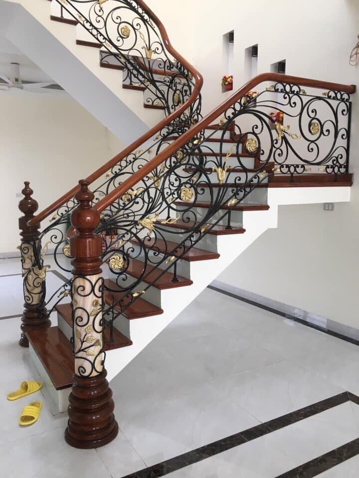 Cầu thang sắt 