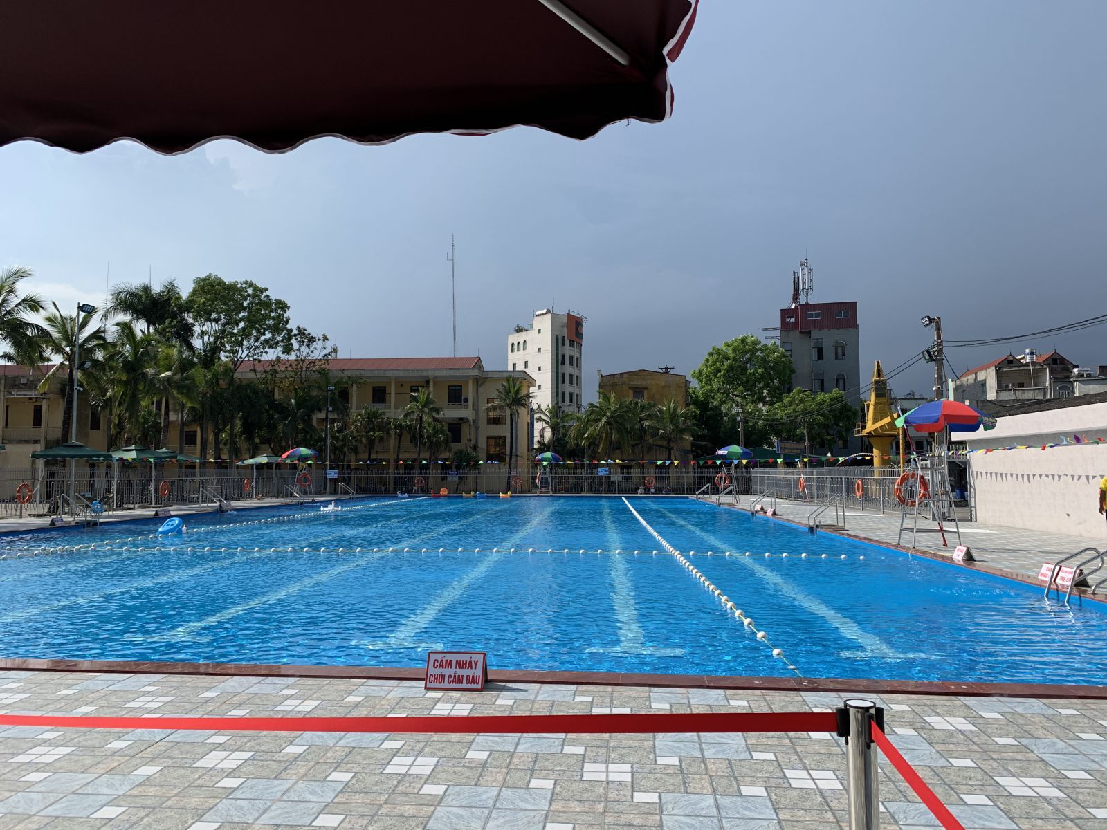 Bể bơi Công cộng Trường CĐHH 1