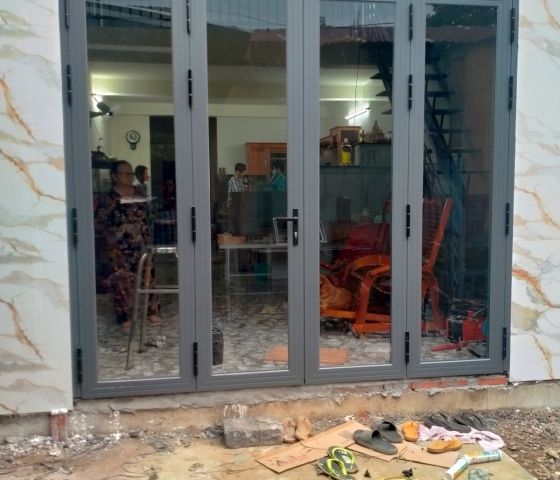Thi công cửa nhôm kính