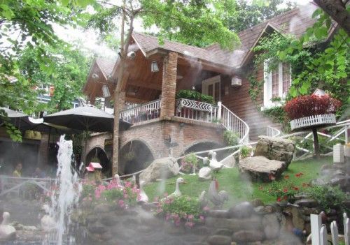 Thiết kế sân vườn cafe