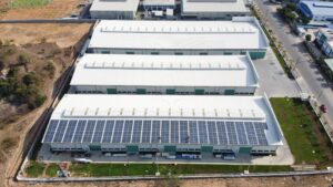 Hệ thống điện mặt trời hòa lưới 3 pha 04kV  200kW Nhà máy Panel chống cháy Phương Nam
