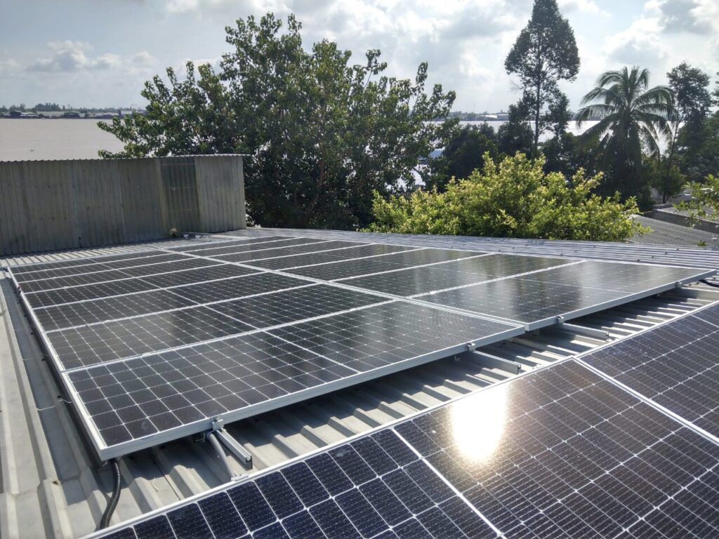 Hệ thống điện mặt trời hòa lưới 130 kW tại Nhà máy nước Đa Phước