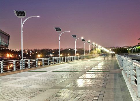 Lắp đặt hệ thống điện mặt trời