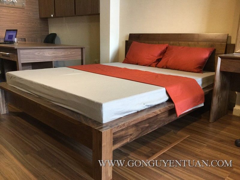Giường ngủ