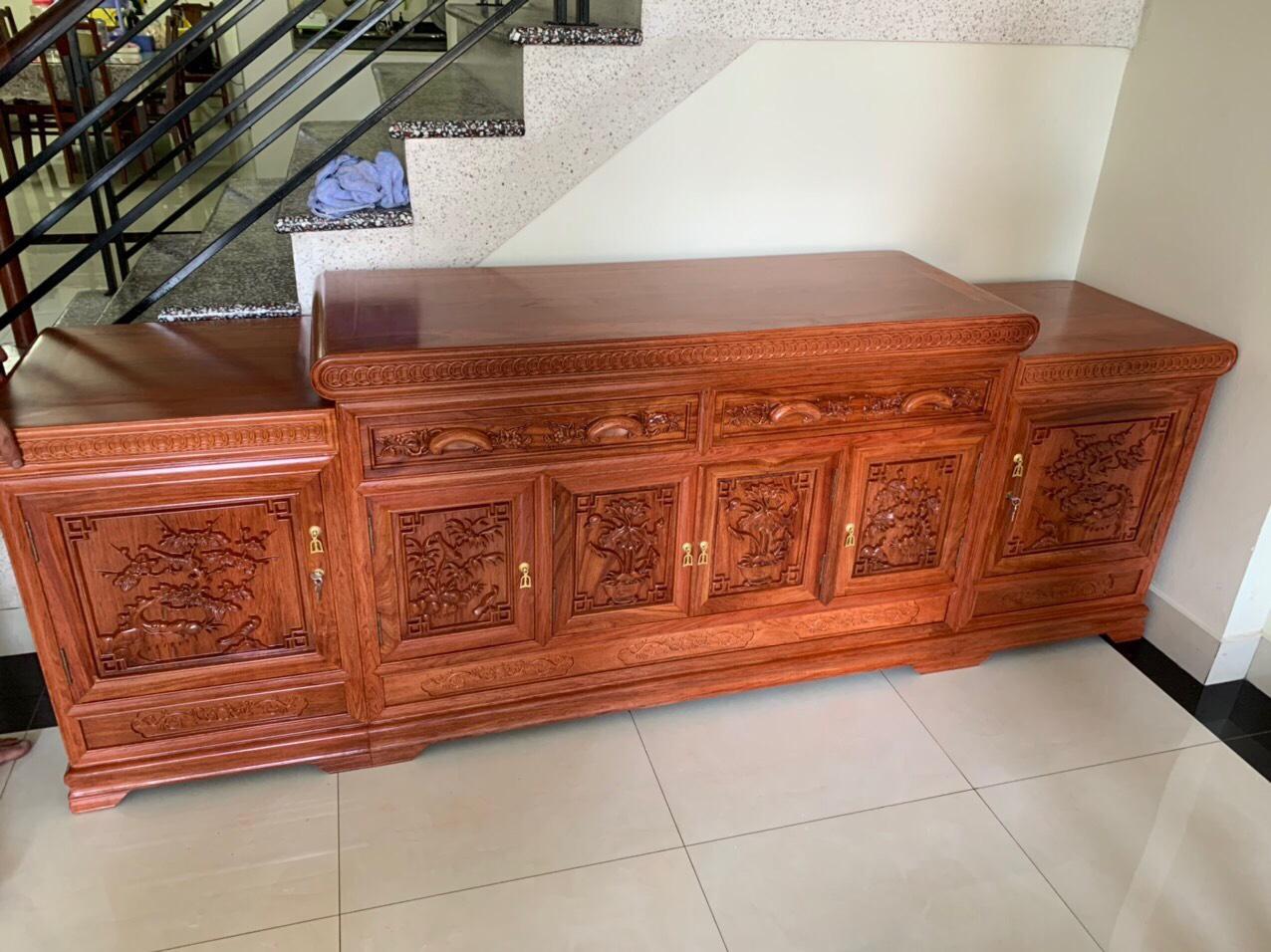 KỆ TIVI 
