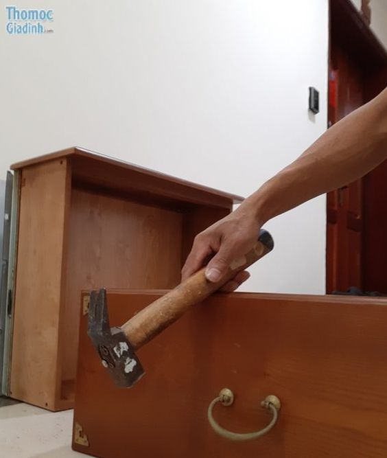 Sửa chữa tủ quần áo
