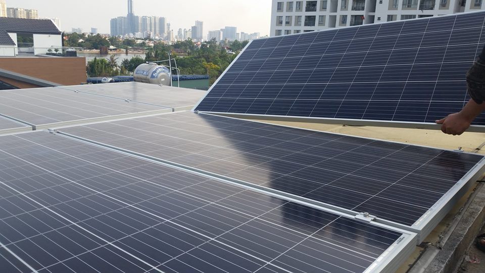 Thi công hệ thống điện mặt trời