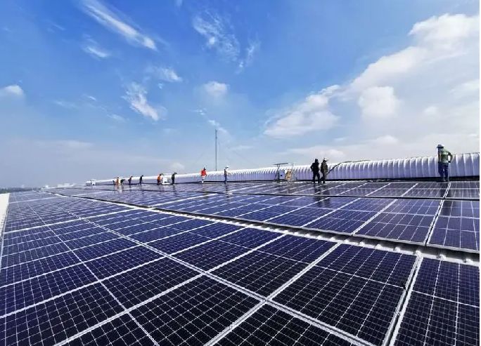 Hoàn thiện hệ thống điện mặt trời 
